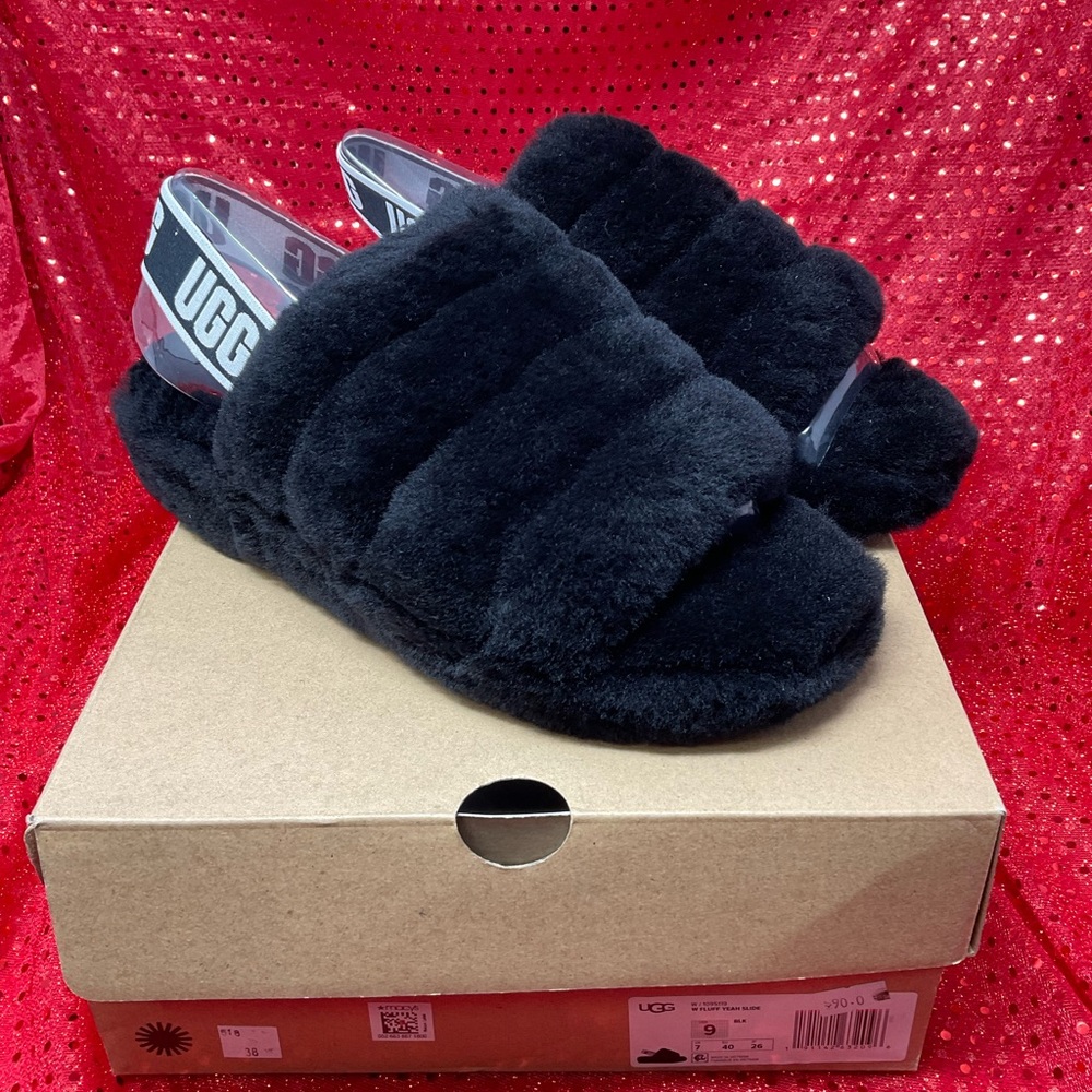 Ugg - Picture 2 of 2